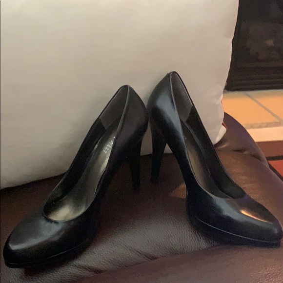 quabree platform pumps